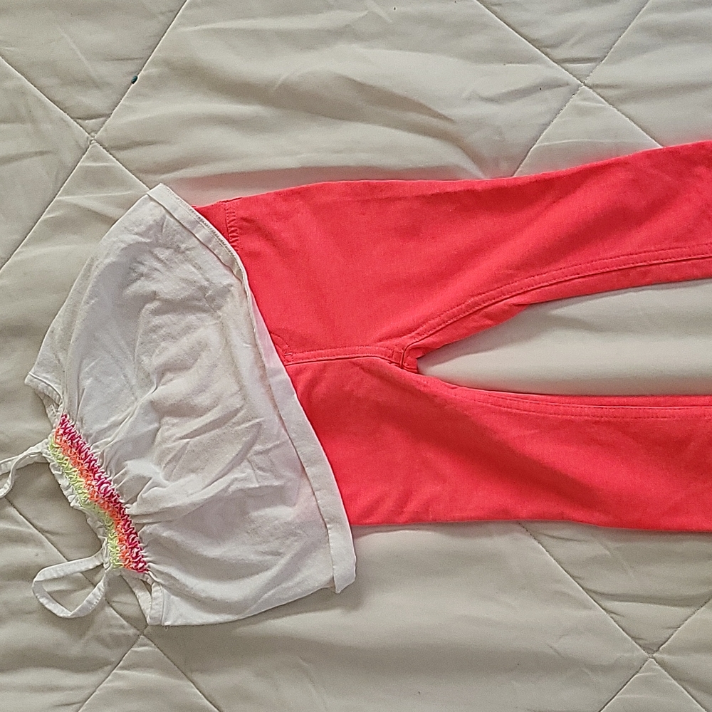 2PC "Chillin" set - 12M - 24M
